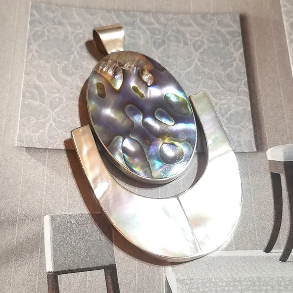 1960s Modernist Designer Abalone MOP Hinged Sterling Pendant - Picture 7 of 8